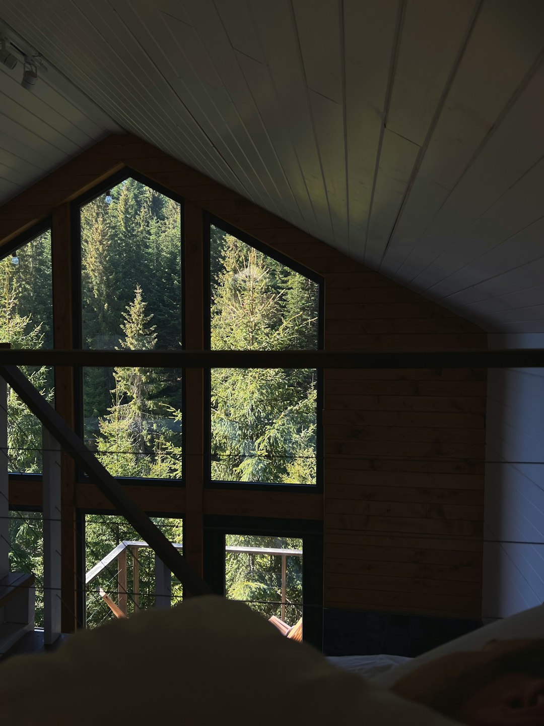 Cozy Fireside Cabin