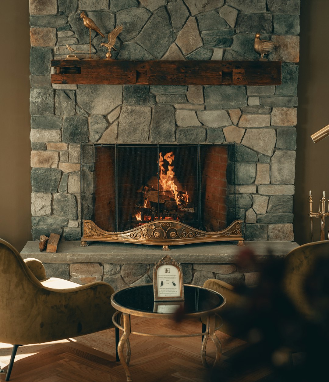 Cozy Fireside Cabin